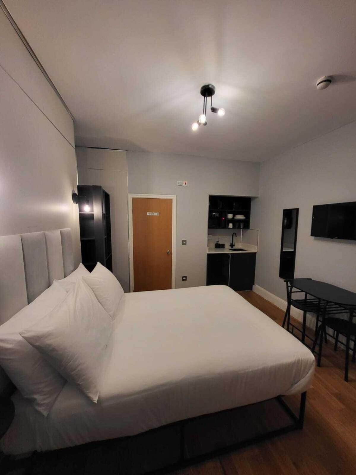 Fb3- Basement Studio Fits 2 Near Hyde Park ลอนดอน ภายนอก รูปภาพ